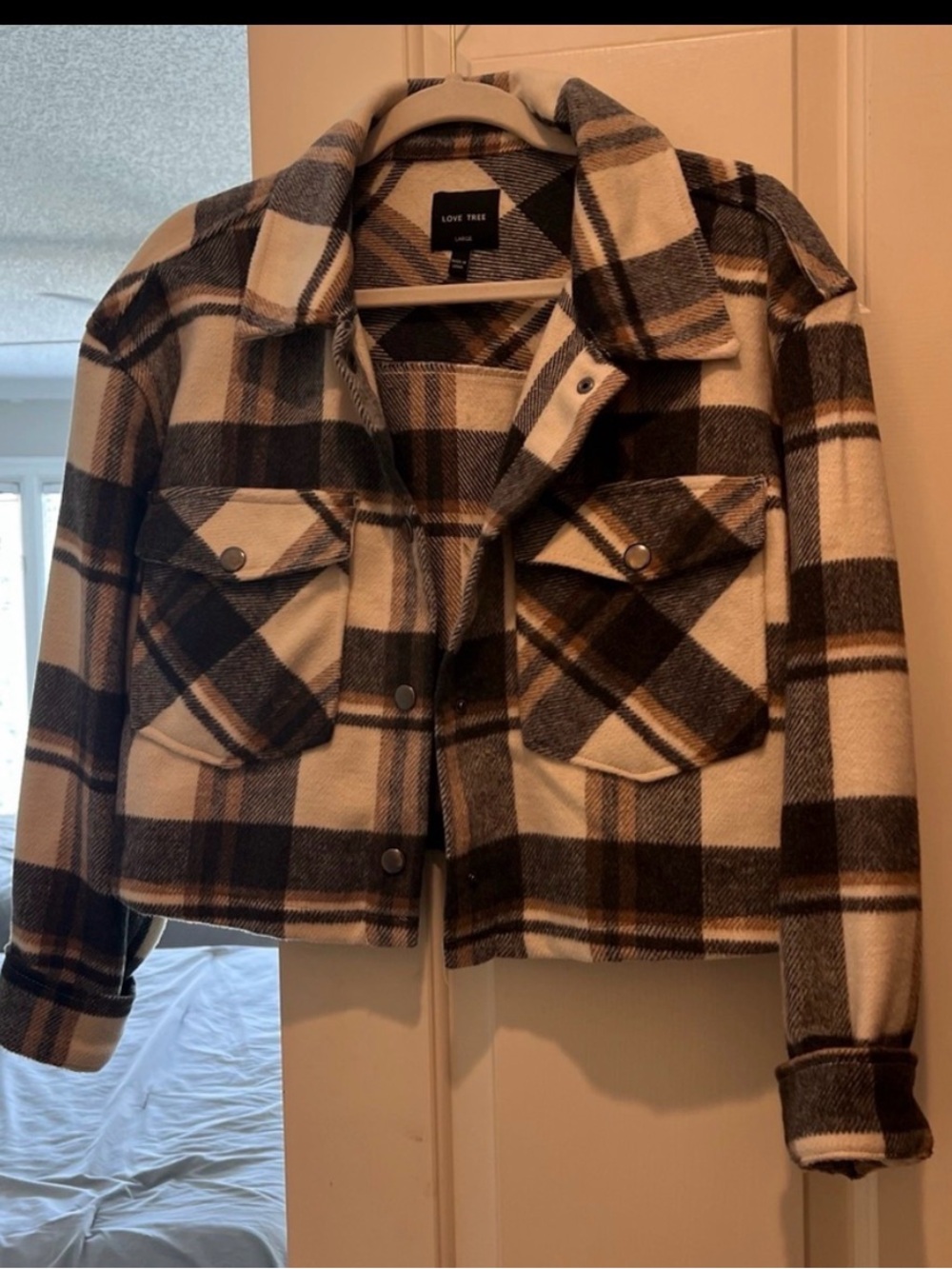 NWOT-Love Tree Flannel Cropped Shacket